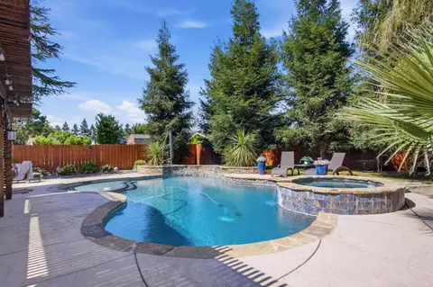 Exterior - 2081 Drew Ave, Turlock, CA 95382 photo 5 of 11