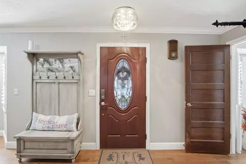 Entry Way - 2081 Drew Ave, Turlock, CA 95382 photo 1 of 4