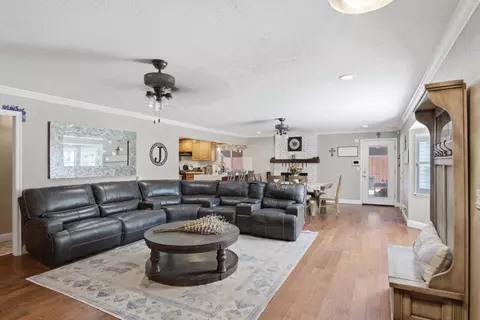 Entry Way - 2081 Drew Ave, Turlock, CA 95382 photo 2 of 4