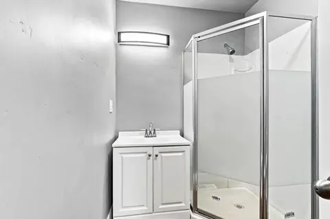 Bath - 26560 Capay St, Esparto, CA 95627 photo 1 of 2