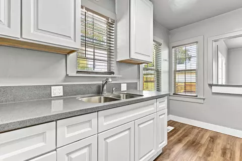 Kitchen - 26560 Capay St, Esparto, CA 95627 photo 2 of 2