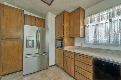 Kitchen - 2020 Adobe Trl, Placerville, CA 95667 photo 5 of 5