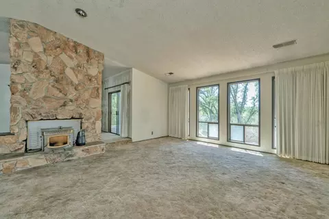 Living - 2020 Adobe Trl, Placerville, CA 95667 photo 3 of 6