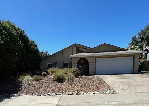 8936 Autumnwood Dr, Sacramento, CA 95826