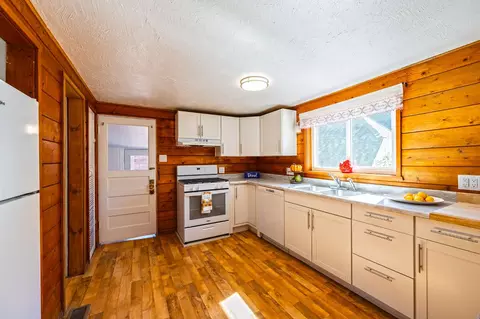 Kitchen - 110 Church St, Jackson, CA 95642 photo 8 of 8