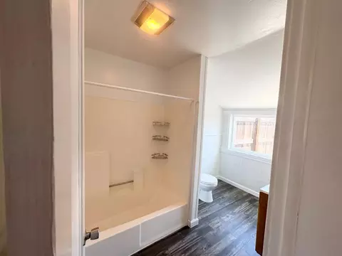 Bath - 110 Church St, Jackson, CA 95642 photo 4 of 5