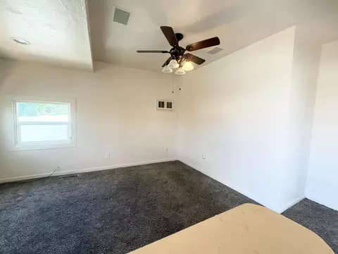 Living - 110 Church St, Jackson, CA 95642 photo 2 of 4