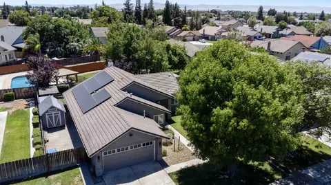 View/Area - 462 Chablis Way, Manteca, CA 95337 photo 2 of 6
