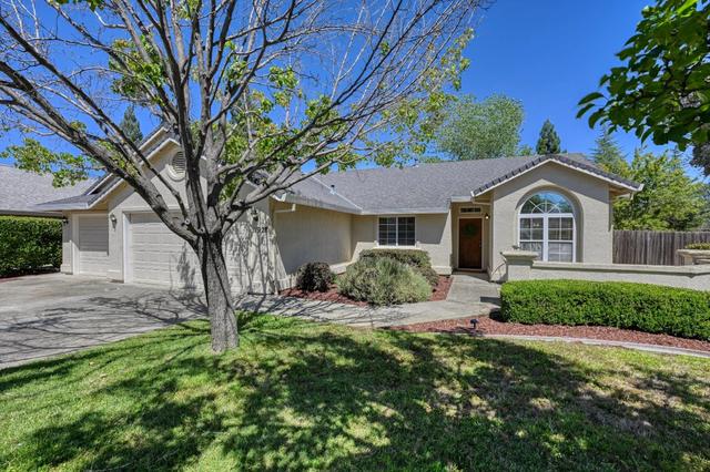 11928 Brooke Crest Dr, Auburn, CA 95602
