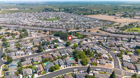 View/Area - 924 Alpine Ave, Manteca, CA 95336 photo 10 of 14