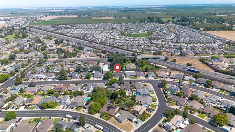 View/Area - 924 Alpine Ave, Manteca, CA 95336 photo 12 of 14