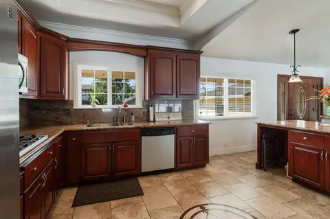 Kitchen - 924 Alpine Ave, Manteca, CA 95336 photo 1 of 3
