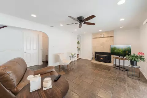 Other - 924 Alpine Ave, Manteca, CA 95336 photo 3 of 6