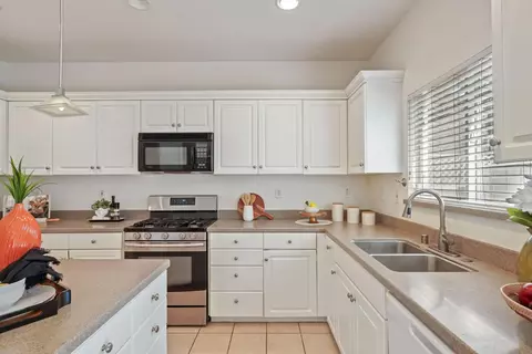Kitchen - 1906 Calaveras Ct, Tracy, CA 95377 photo 2 of 5