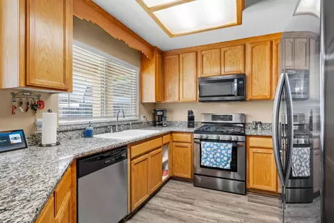 626 Comstock Ln, Manteca, CA 95336 photo 20