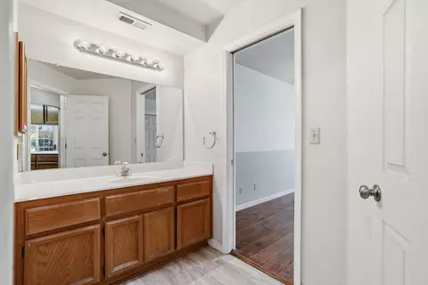 Entry Way - 657 David Cir, Placerville, CA 95667 photo 7 of 8