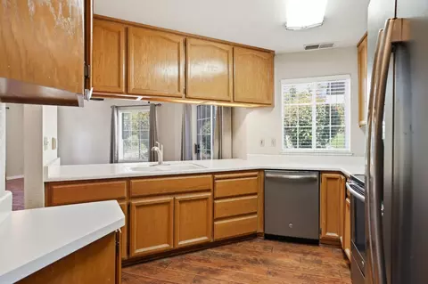 Kitchen - 657 David Cir, Placerville, CA 95667 photo 4 of 6