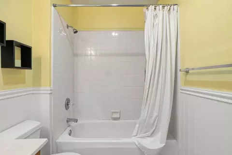 Bath - 657 David Cir, Placerville, CA 95667 photo 5 of 5