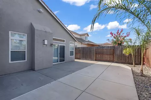 Exterior - 3920 Mountain View Rd, Turlock, CA 95382 photo 6 of 6