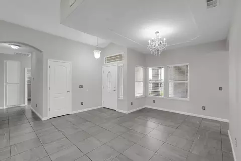 Living - 3920 Mountain View Rd, Turlock, CA 95382 photo 4 of 7