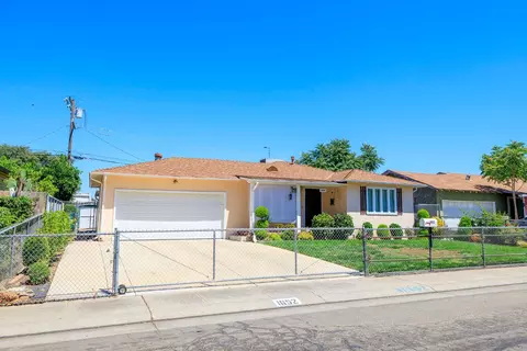 1652 E Regal St, Stockton, CA 95205 photo 2