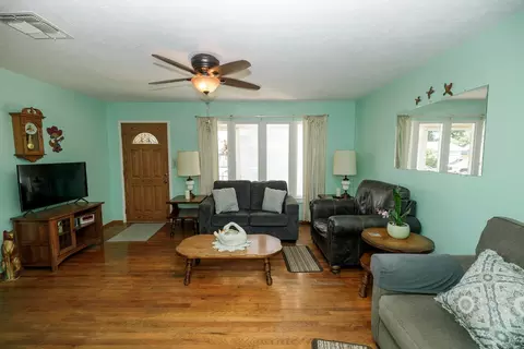1652 E Regal St, Stockton, CA 95205 photo 7