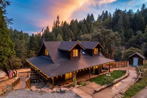 5645 Starkes Grade Rd, Pollock Pines, CA 95726