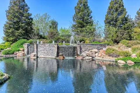 741 Johnny Fry Ct, Roseville, CA 95747