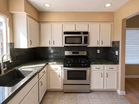 405 Agate Ct, Antioch, CA 94509 photo 3