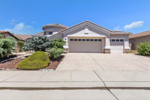 1052 Magnolia Ln, Lincoln, CA 95648