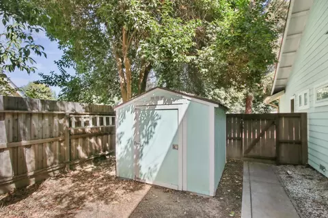 Exterior - 27462 Oakside Dr, Davis, CA 95618 photo 22 of 25