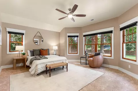 Bedroom - 27462 Oakside Dr, Davis, CA 95618 photo 3 of 8