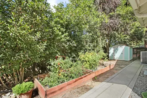 Exterior - 27462 Oakside Dr, Davis, CA 95618 photo 21 of 25