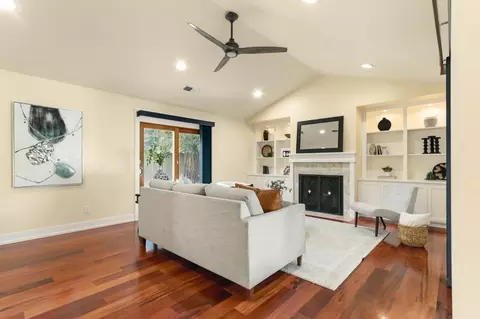 Living - 27462 Oakside Dr, Davis, CA 95618 photo 3 of 4