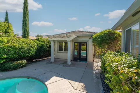 Exterior - 1733 S Daniel Dr, Ripon, CA 95366 photo 6 of 12