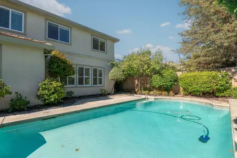 Exterior - 1733 S Daniel Dr, Ripon, CA 95366 photo 8 of 12