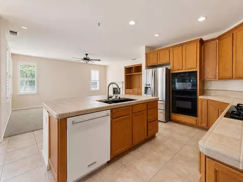 Kitchen - 1733 S Daniel Dr, Ripon, CA 95366 photo 5 of 6