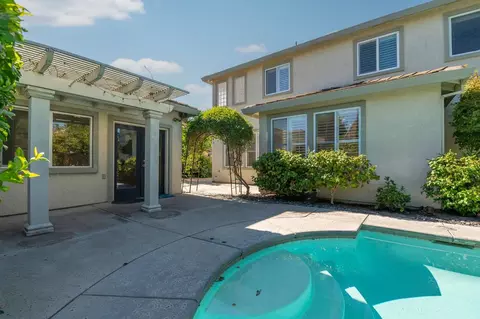 Exterior - 1733 S Daniel Dr, Ripon, CA 95366 photo 7 of 12
