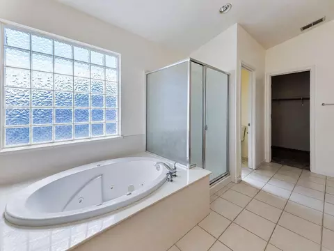 Bath - 1733 S Daniel Dr, Ripon, CA 95366 photo 6 of 10