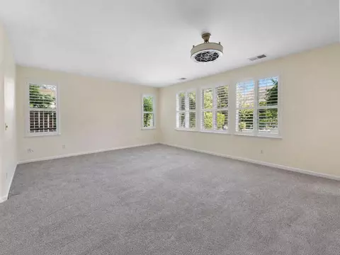 Living - 1733 S Daniel Dr, Ripon, CA 95366 photo 2 of 9