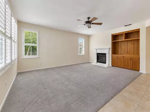 Living - 1733 S Daniel Dr, Ripon, CA 95366 photo 3 of 9