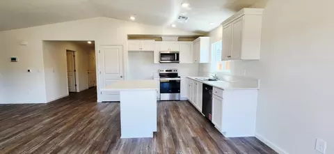 Kitchen - 2221 Blossom Ranch Rd, Patterson, CA 95363 photo 1 of 1