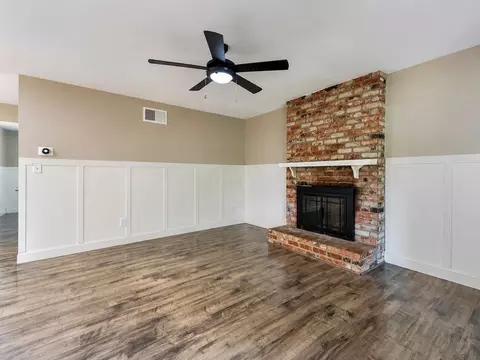 Living - 3216 Coventry Way, Modesto, CA 95350 photo 8 of 9