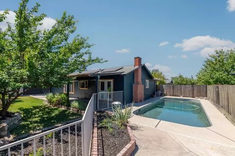 Exterior - 3216 Coventry Way, Modesto, CA 95350 photo 13 of 16