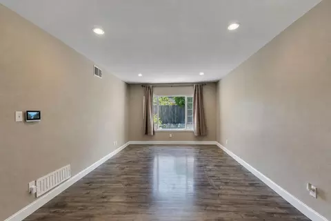 Living - 3216 Coventry Way, Modesto, CA 95350 photo 1 of 9
