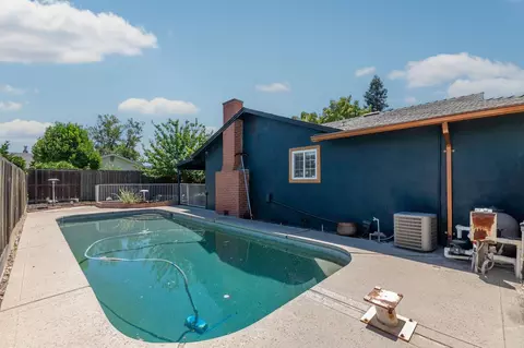 Exterior - 3216 Coventry Way, Modesto, CA 95350 photo 15 of 16