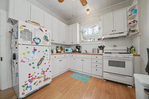 Kitchen - 43 Spanish St, Sutter Creek, CA 95685 photo 4 of 6