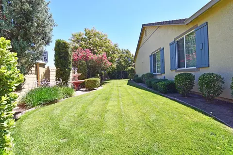 Exterior - 2000 Thomas Taylor Dr, Hughson, CA 95326 photo 7 of 8