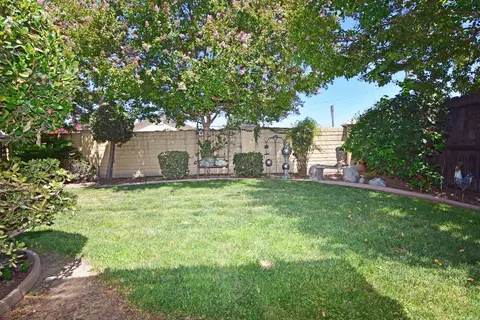 Exterior - 2000 Thomas Taylor Dr, Hughson, CA 95326 photo 5 of 8
