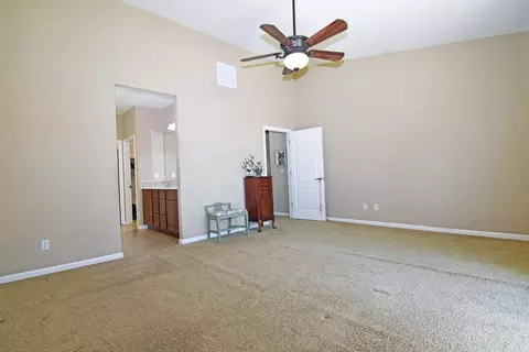 Bedroom - 2000 Thomas Taylor Dr, Hughson, CA 95326 photo 3 of 3